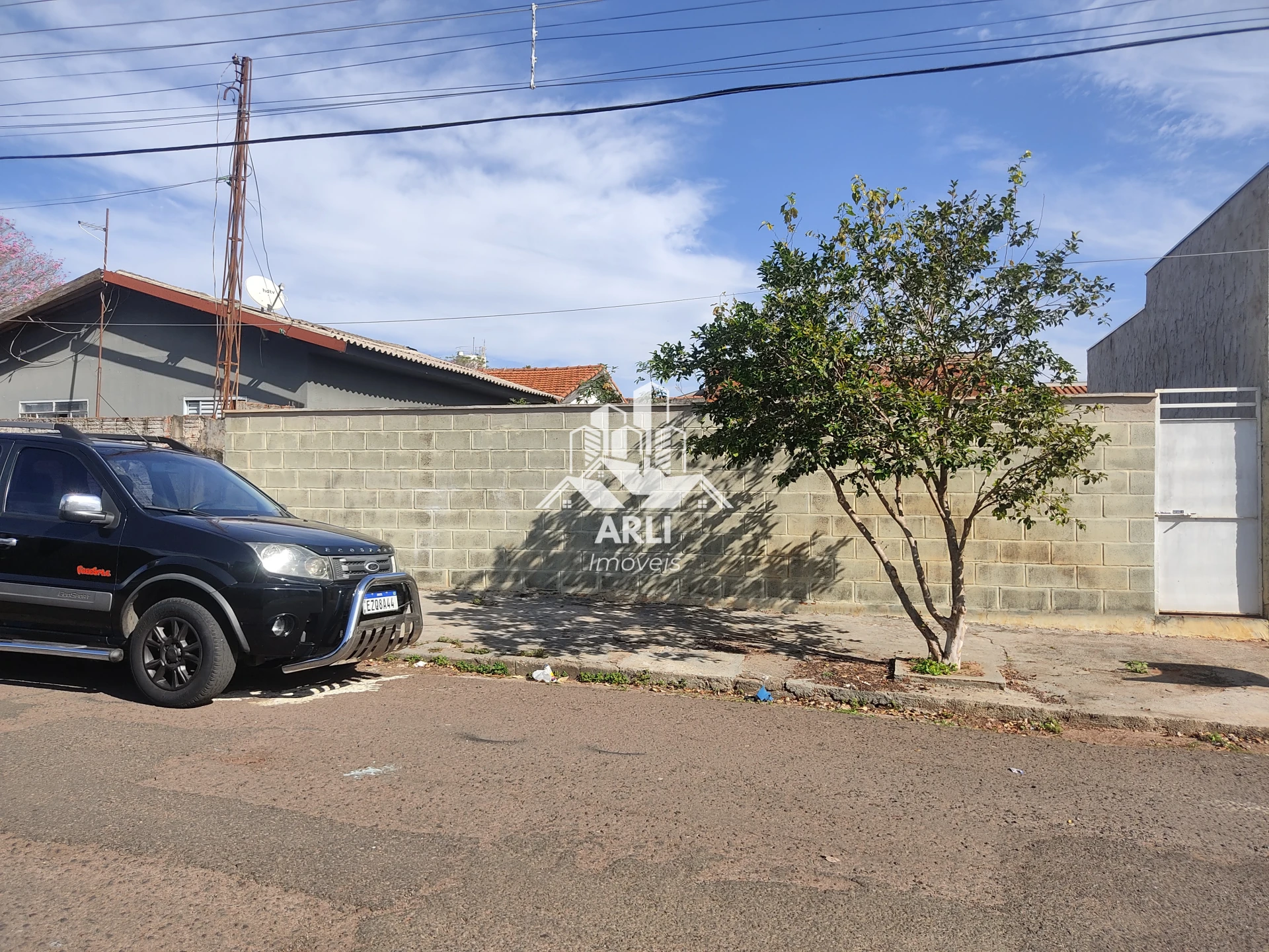 JD ESPLANADA.OPORTUNIDADE IMPAR!!! TERRENO À VENDA PARA CONSTRUIR A CASA DO SONHO!!! - 