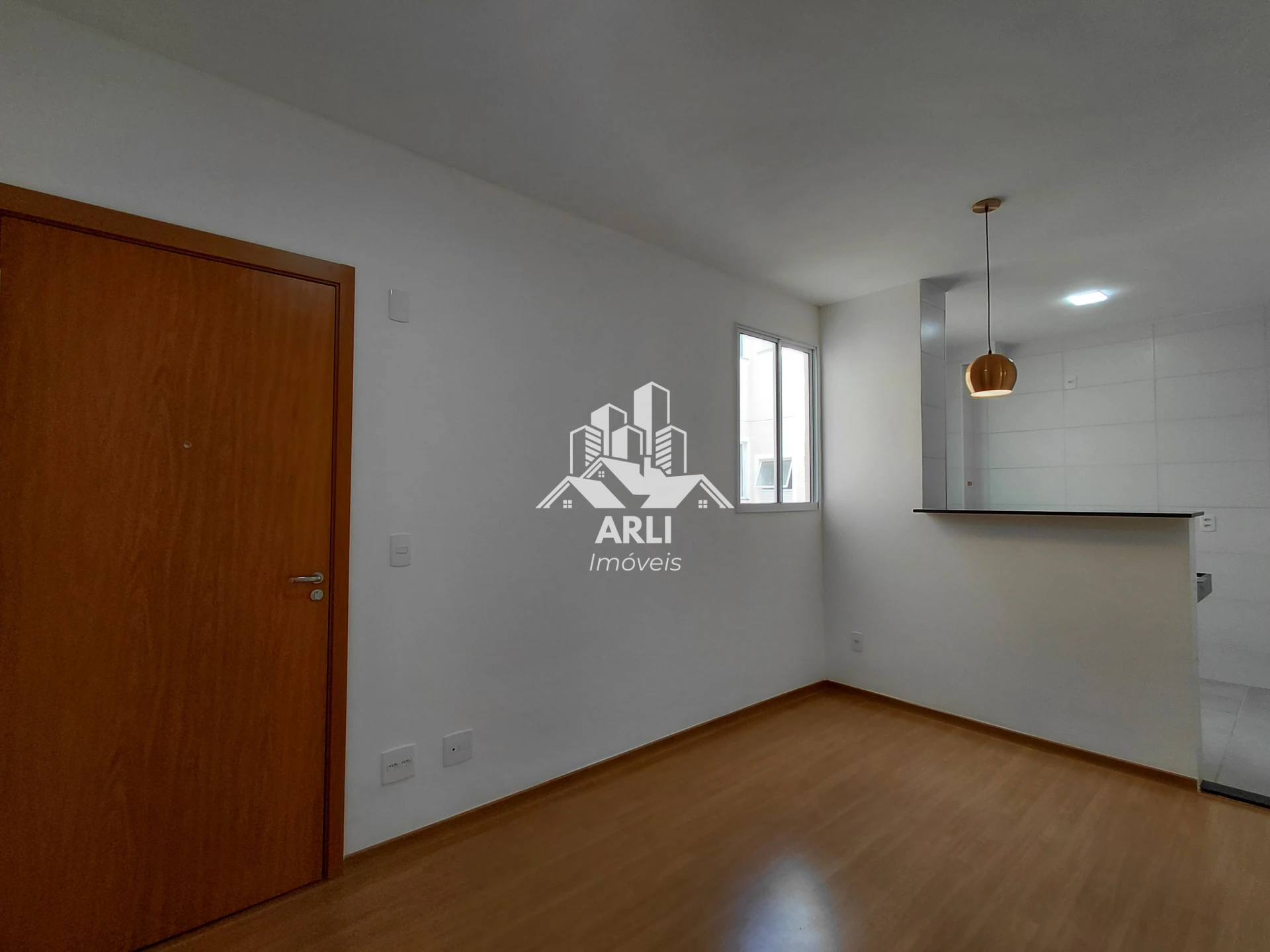 NOVO • NUNCA HABITADO • ÓTIMA LOCALIZAÇÃO - 