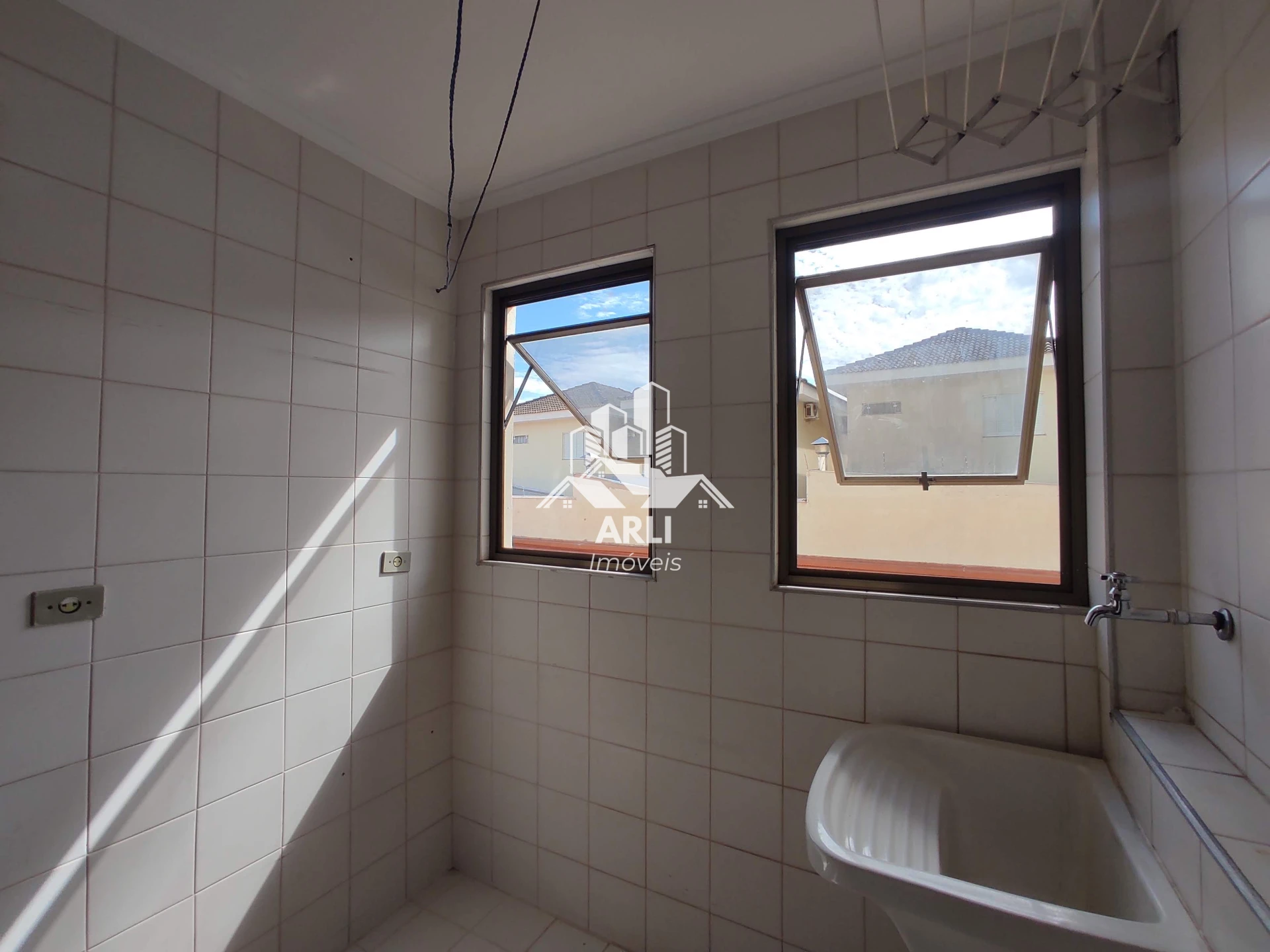 APARTAMENTO PARA LOCAÇÃO,CONDOMINIO MICHAELLA !!! - 