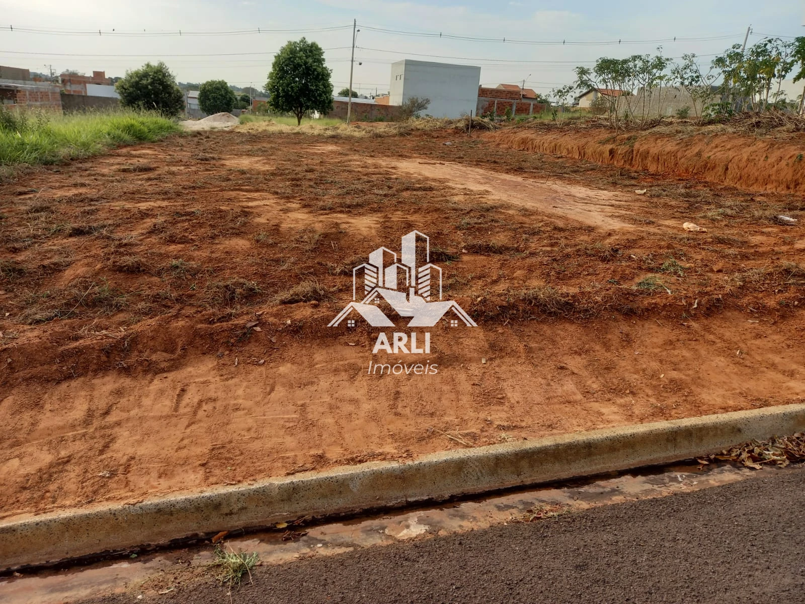 TERRENO À VENDA EM OSVALDO CRUZ S.P. - 