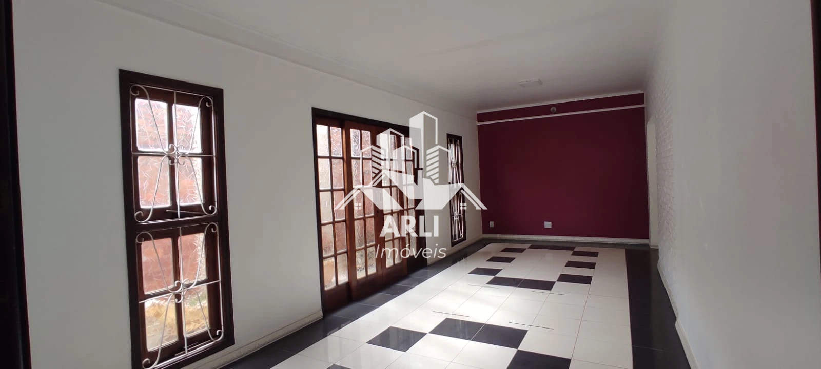 CASA À VENDA JD MARIA IZABEL!!! - 