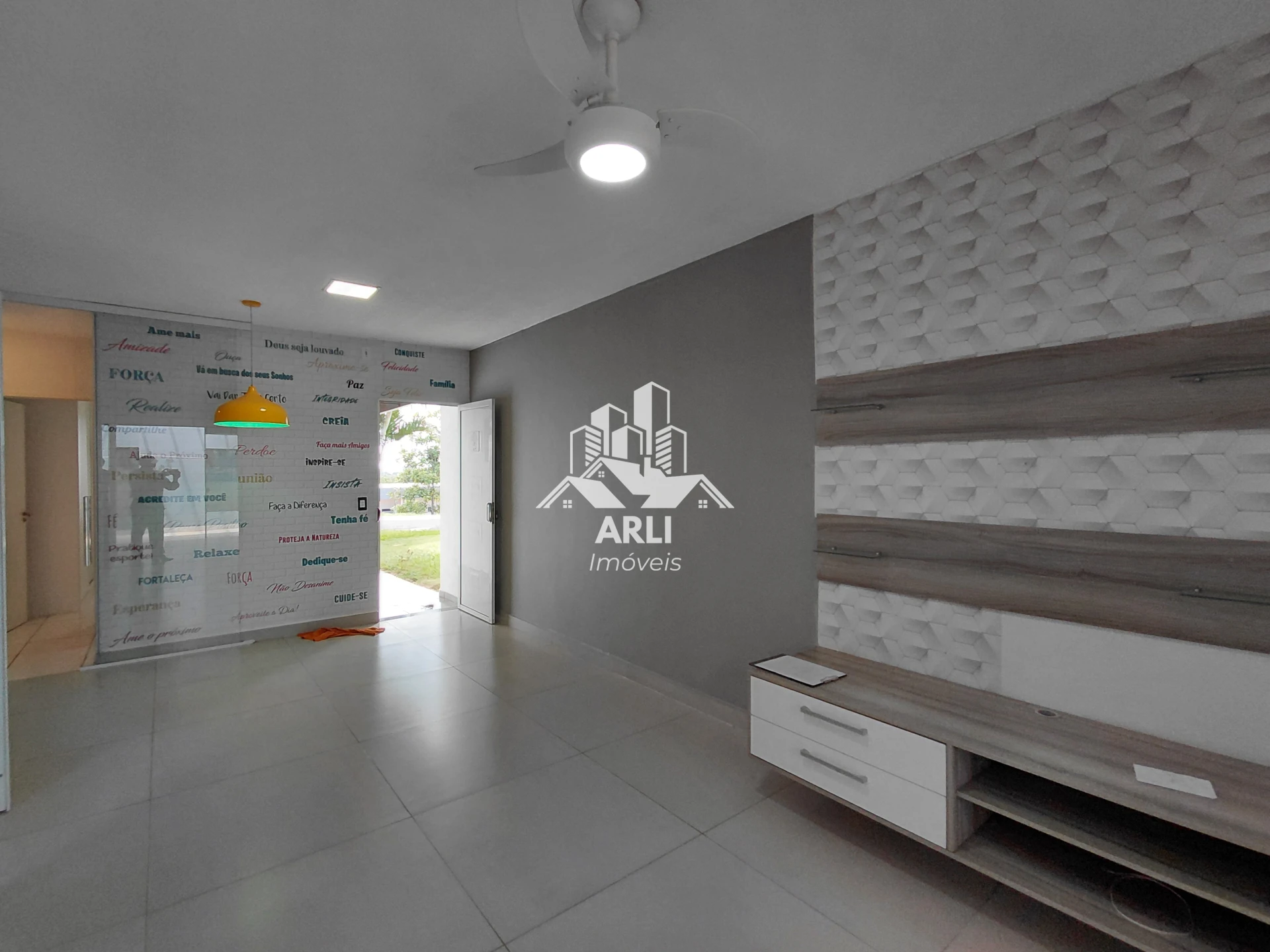 casa à venda, OU LOCAÇÃO, no  Condomínio Terra Nova, infra estrutura completa !!! - 