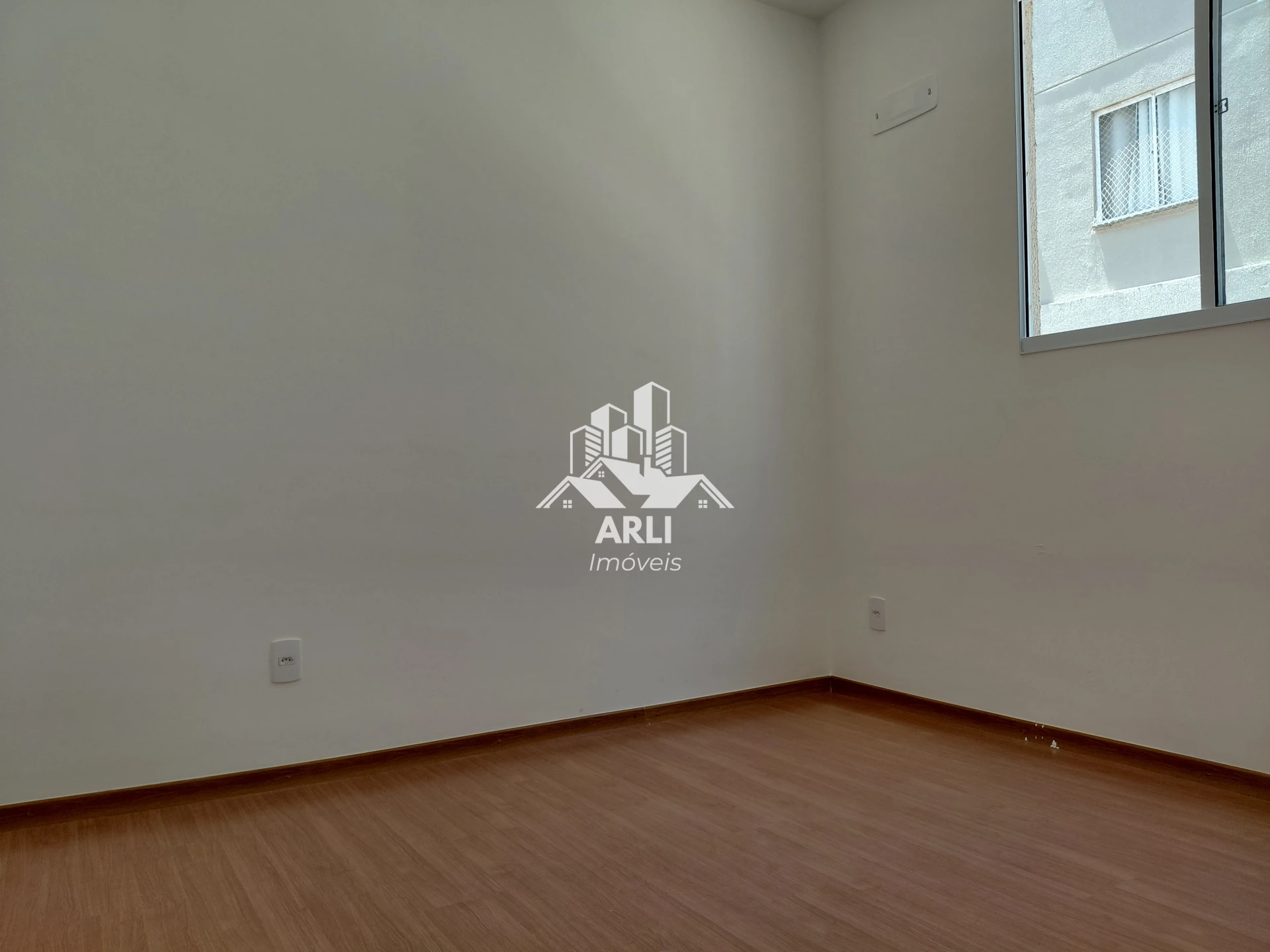 APARTAMENTO À VENDA RESIDENCIAL MADRI-SEJA O PRIMEIRO DONO. - 