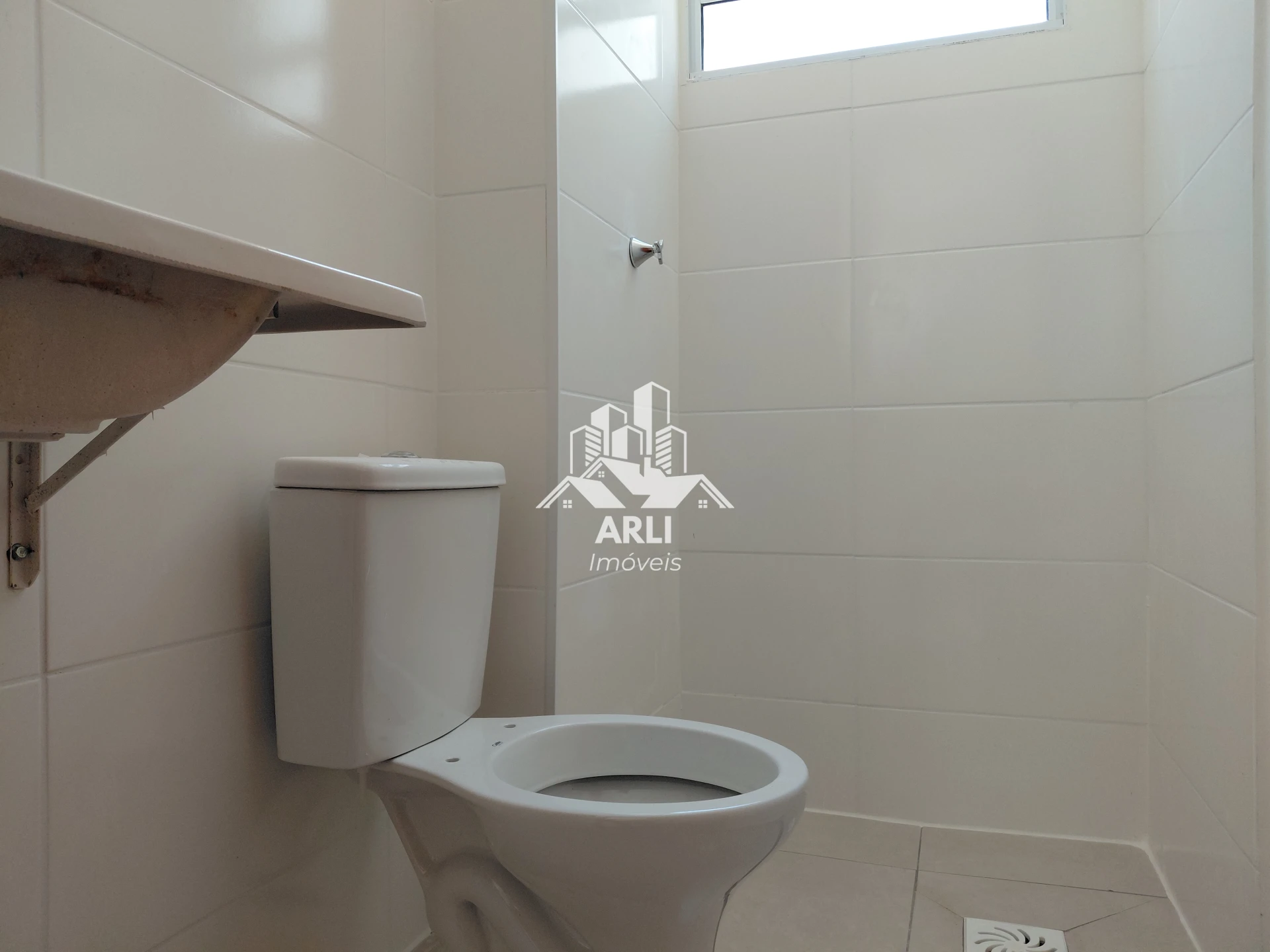 APARTAMENTO À VENDA RESIDENCIAL MADRI-SEJA O PRIMEIRO DONO. - 