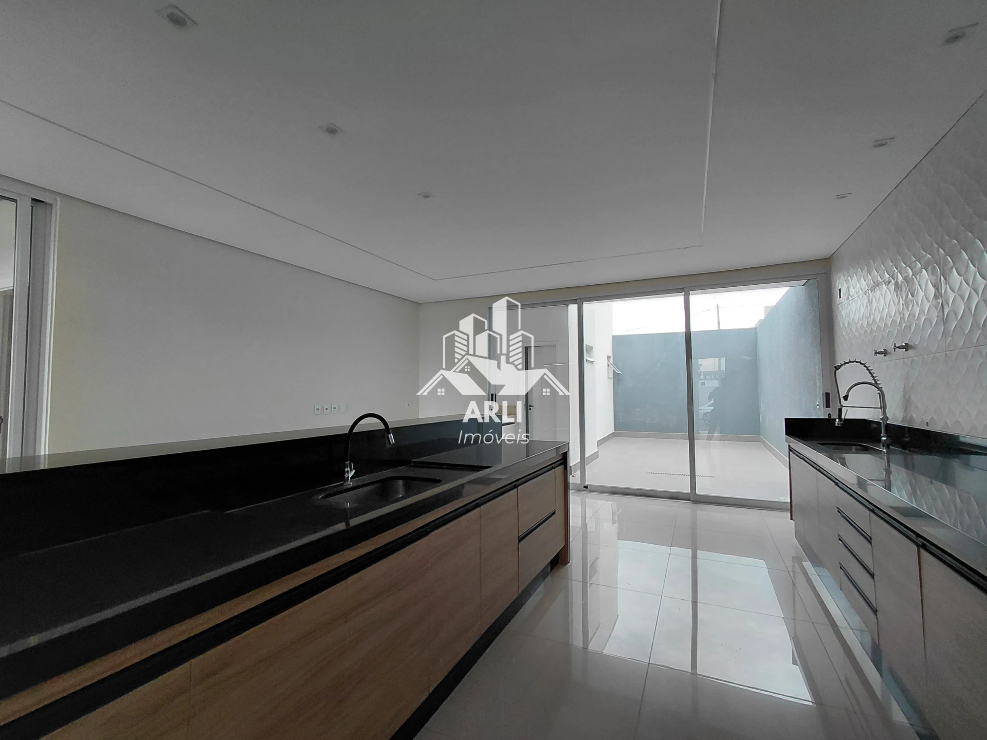 ✨ Sua nova casa  de alto padrão no Recanto das Esmeraldas!