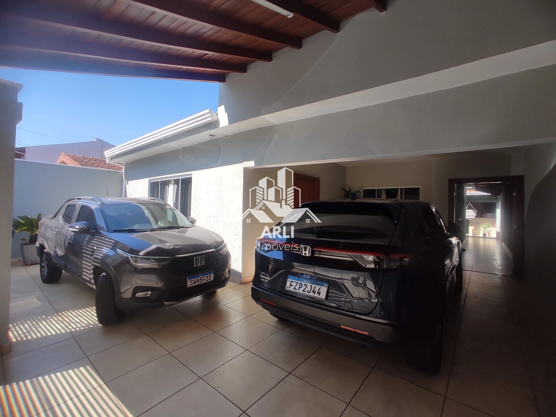 CASA À VENDA JD GUARUJA-AVISTA R$ 580.000,00 SE FOR PERMUTA R$ 640.000,00!!! - 