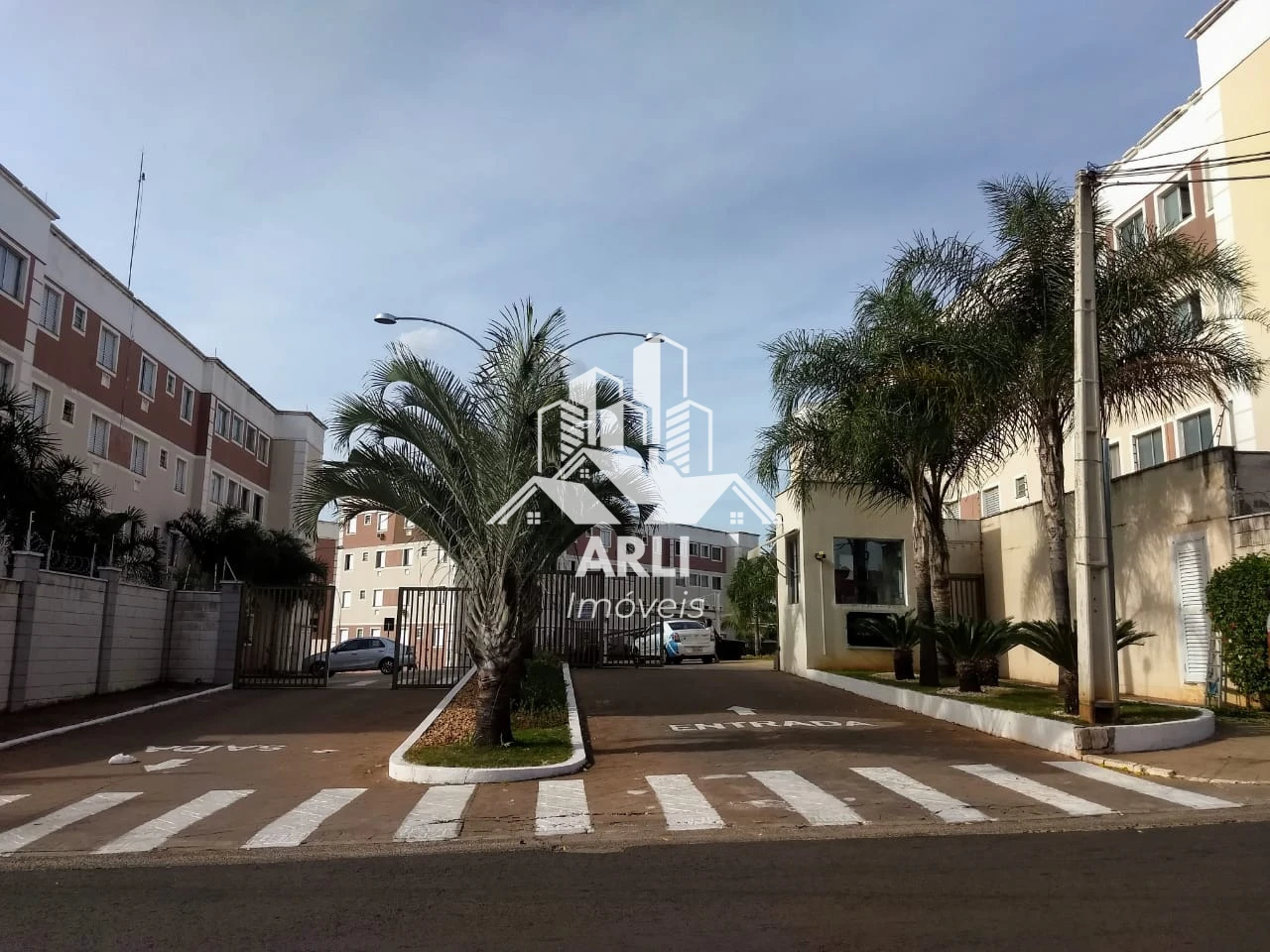 APARTAMENTO À VENDA ,CONDOMINIO MERIDIEN TODO PLANEJADO !!!