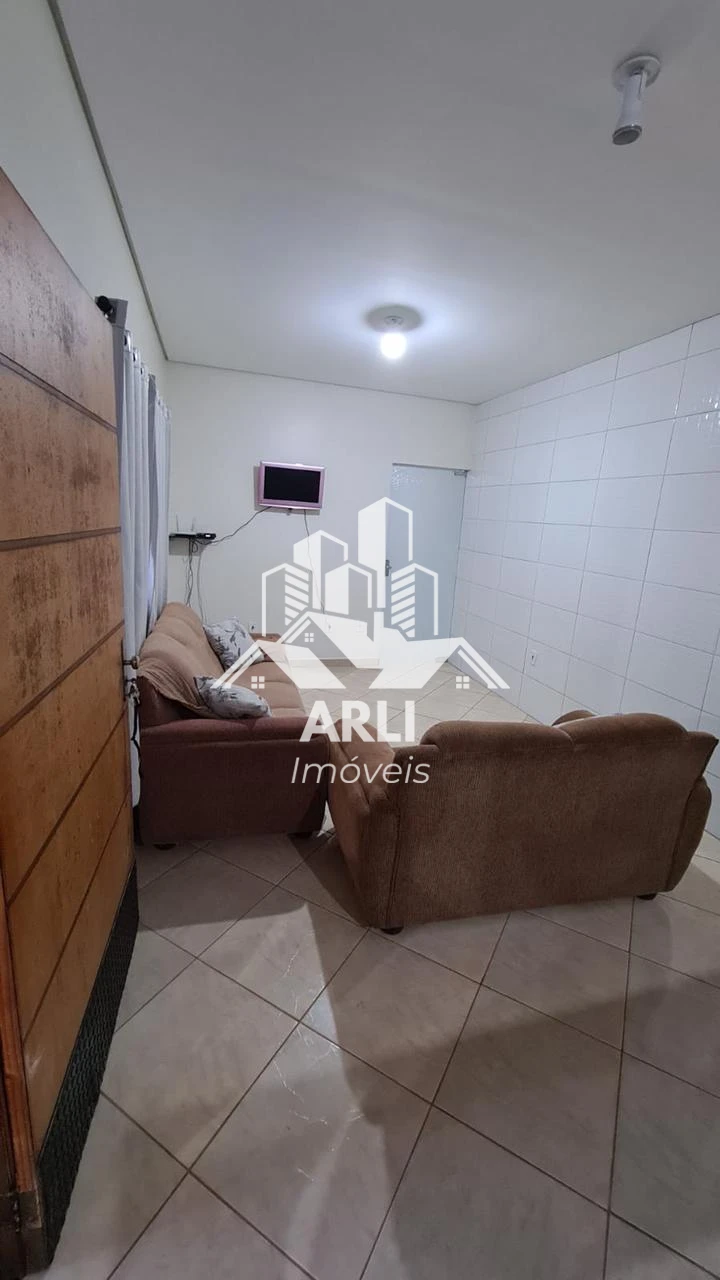 CHÁCARA À VENDA 5,000m2- ESTRADA PARA AVENCAS! - 