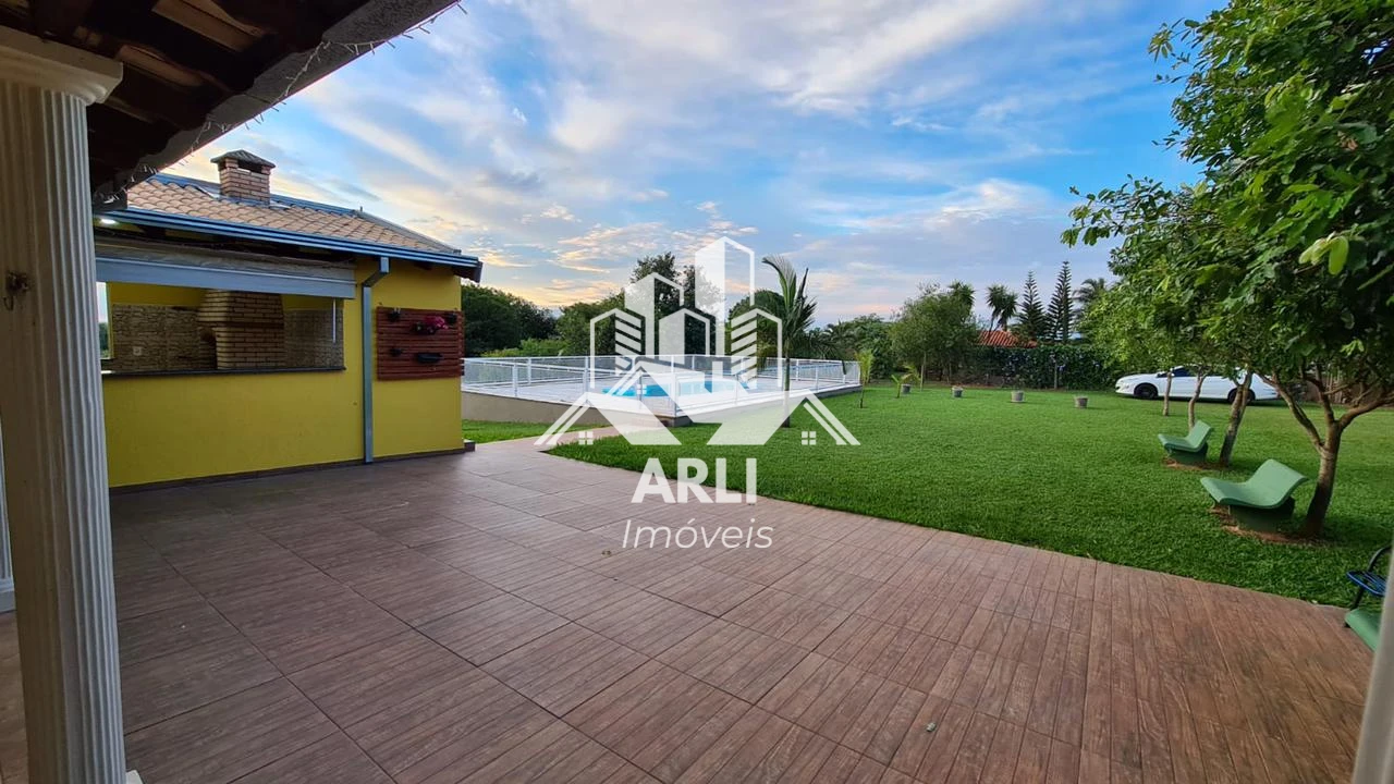 CHÁCARA À VENDA 5,000m2- ESTRADA PARA AVENCAS! - 