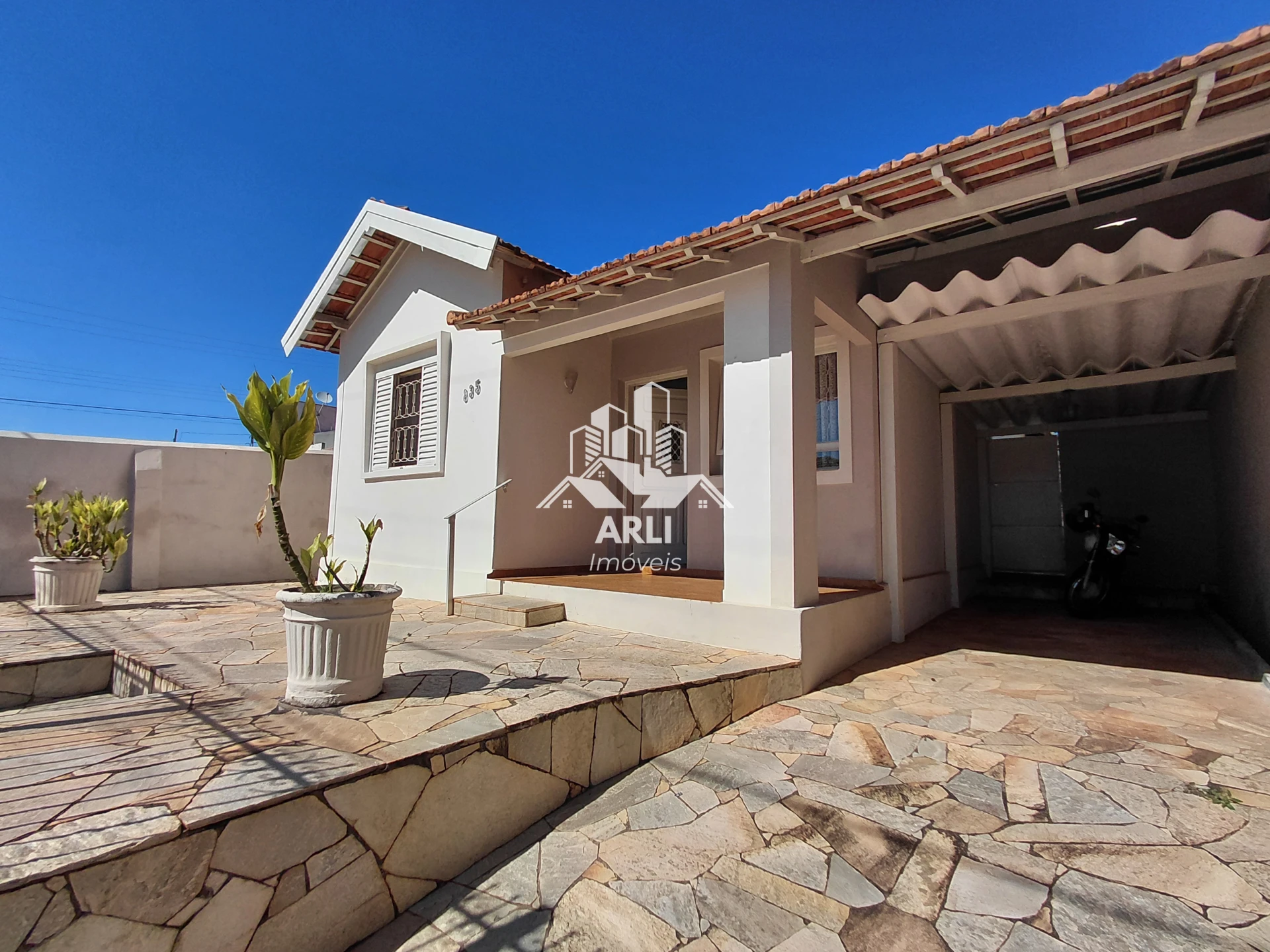 Oportunidade Imperdível! Casa à Venda Próxima ao Tauste Norte(600M2 DE ÁREA ÚTIL)