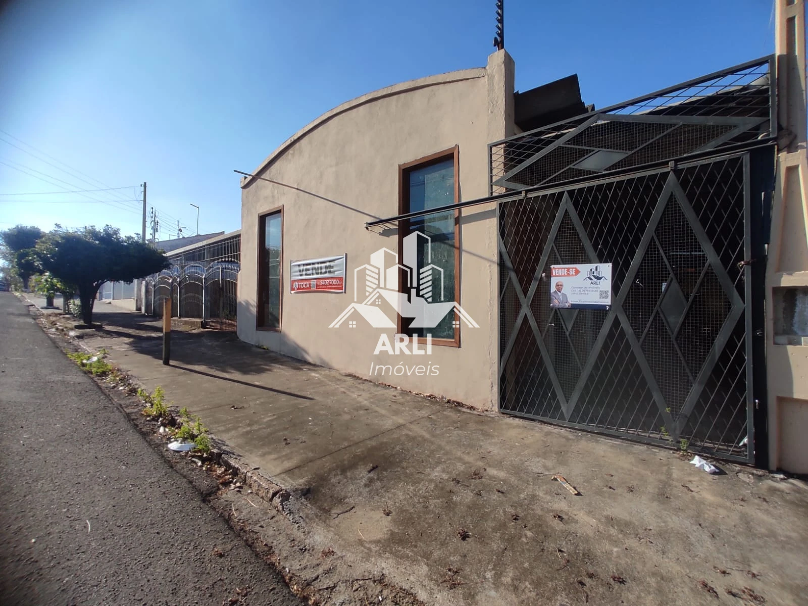 GALPÃO À VENDA A VISTA C$ 350.000,00 OU SE FOR PERMUTA C$ 400.000,00