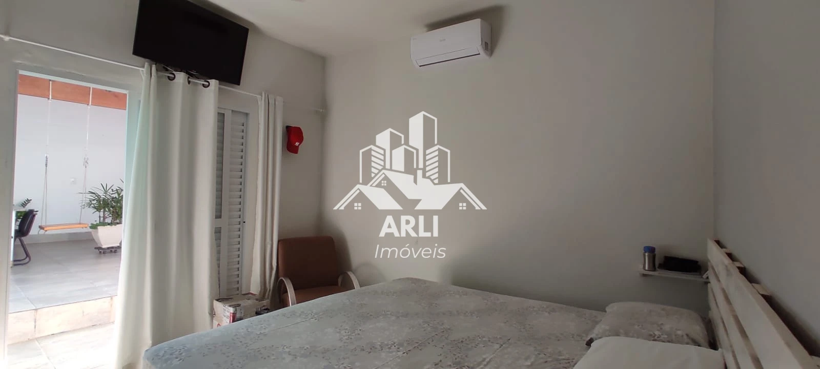 CASA À VENDA PROXIMO AO NIKKEY CLUB !!! - 