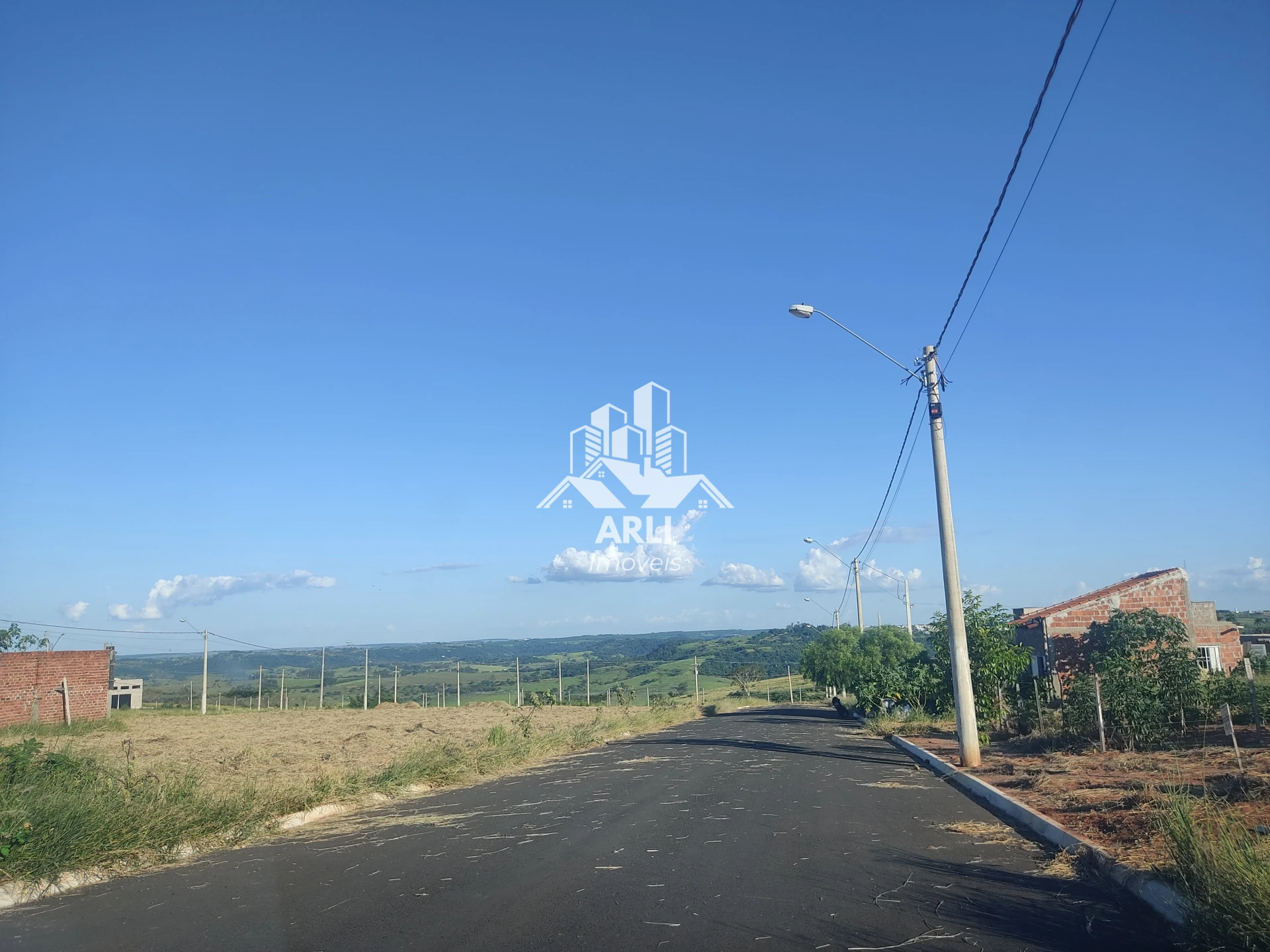 TERRENO À VENDA PARQUE DAS FLORES AO LADO DO RES.MALDIVAS !!!