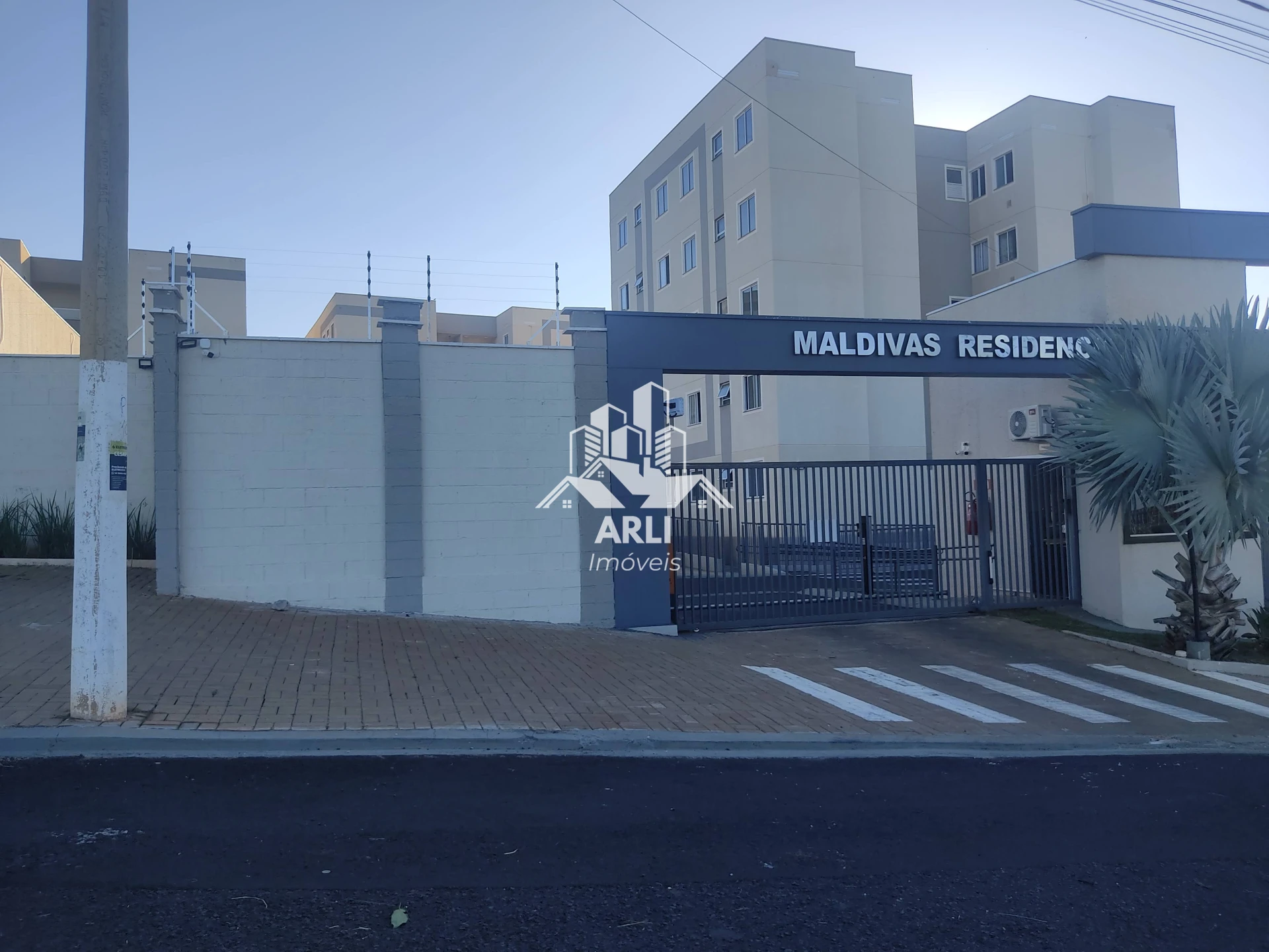 TERRENO À VENDA PARQUE DAS FLORES AO LADO DO RES.MALDIVAS !!! - 