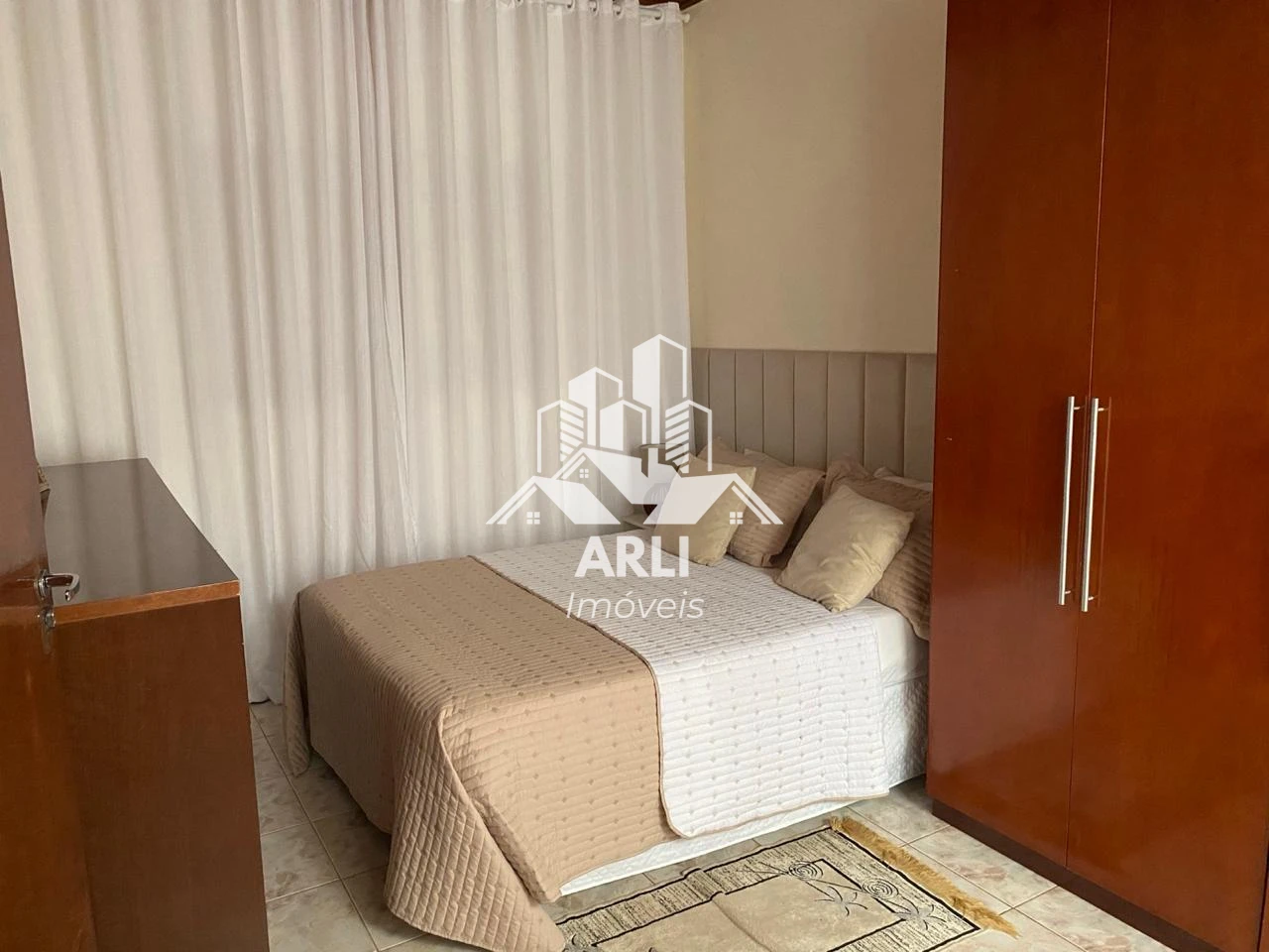 CASA À VENDA EM ECHAPORÃ.  ACEITA PERMUTA EM MARILIA!!! - 