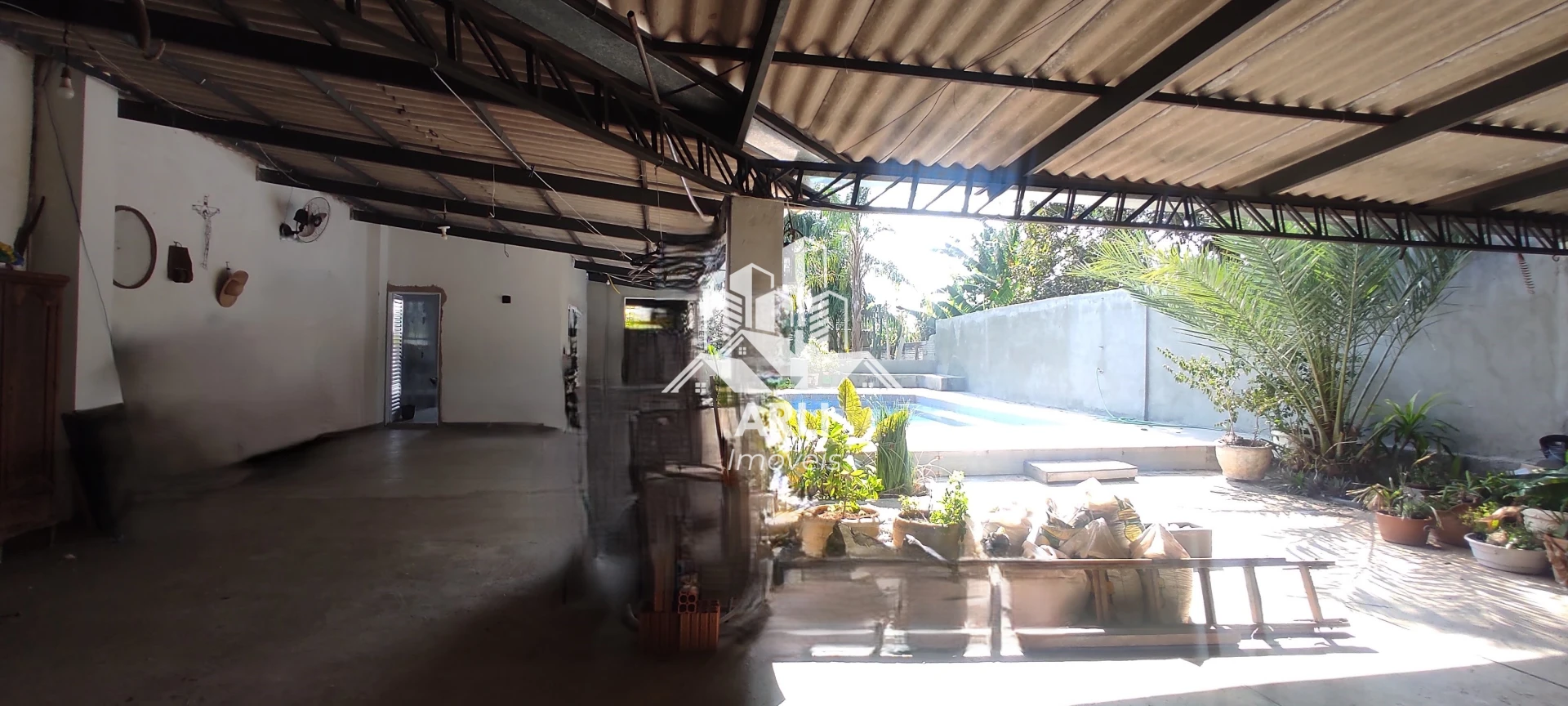 CASA À VENDA PROXIMO AO COLEGIO CRISTO REI . - 